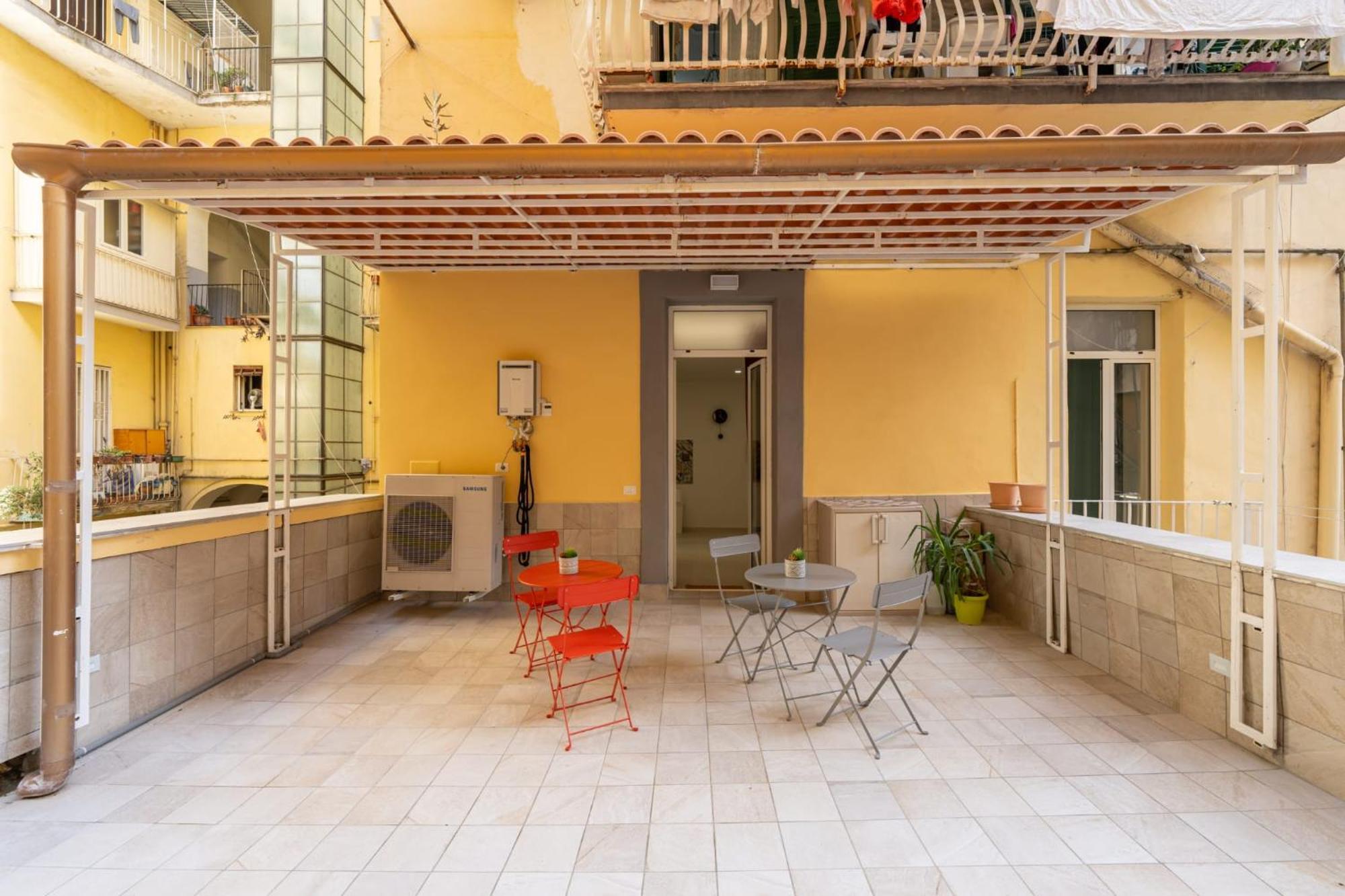 Napoli Maison Suite Exteriör bild