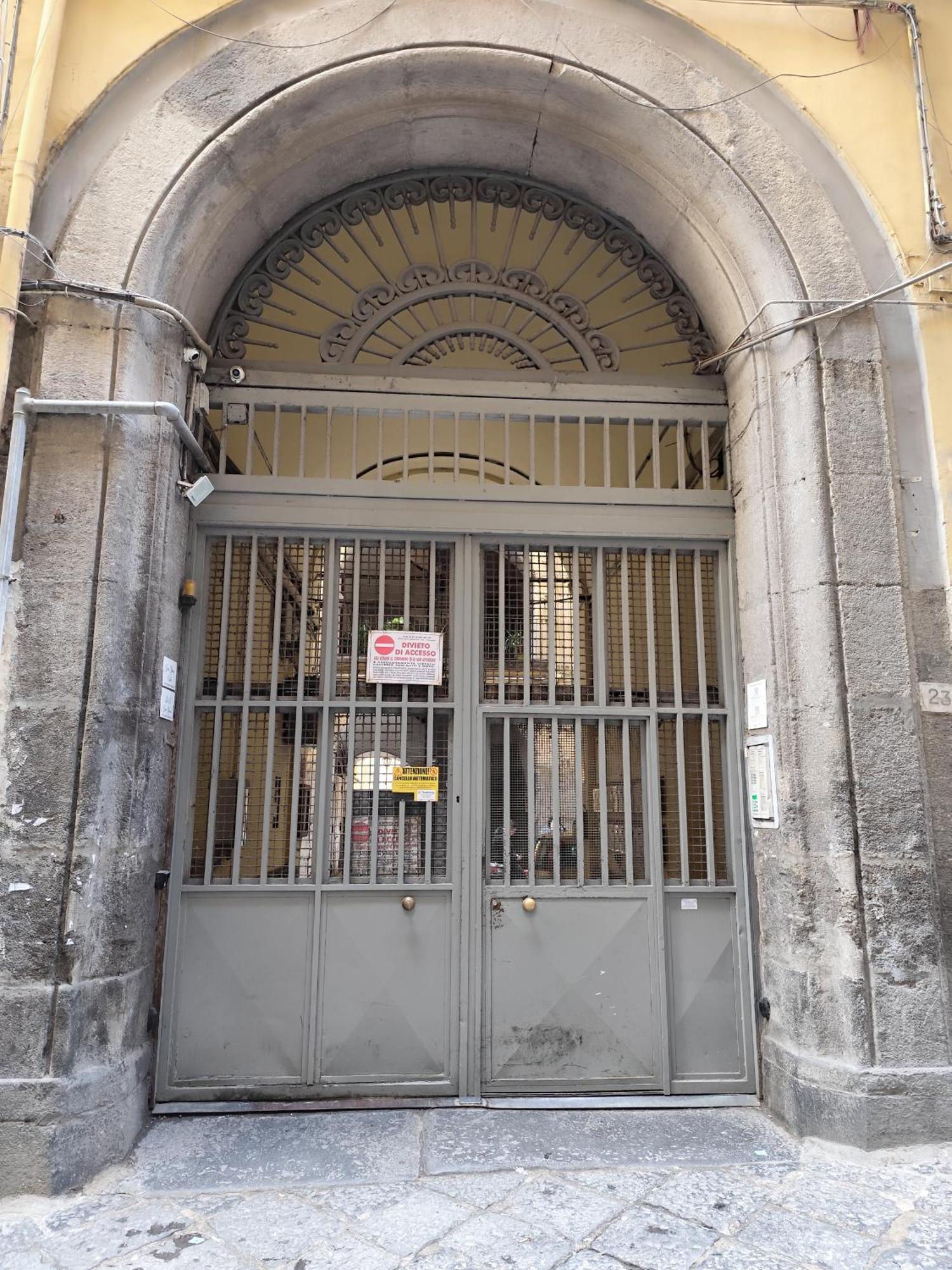 Napoli Maison Suite Exteriör bild